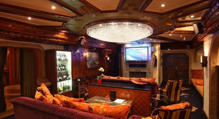 Hotel Alex, Zermatt ski chalet, image 2